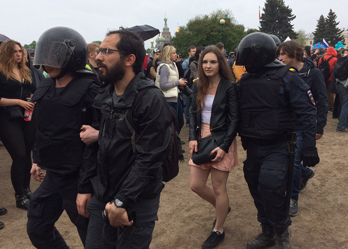 Задержание на Марсовом Поле, митинг 12 июня