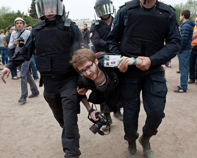 Митинг Навального 12 июня, задержание журналиста