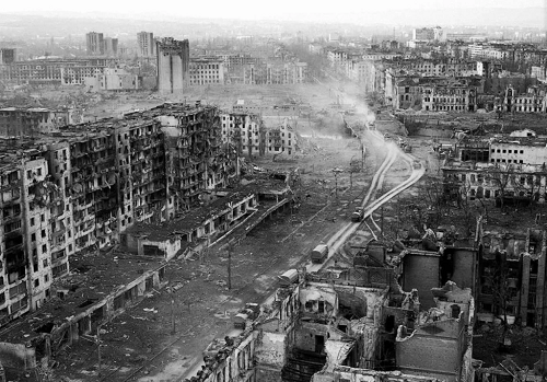 Разрушения в Чечне после бомбардировок 1995 года